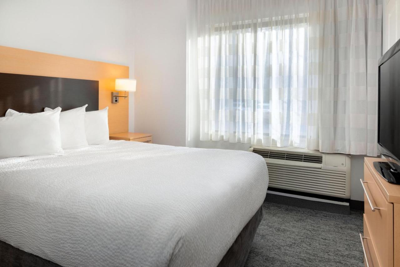 ทาวน์เพลส สวีท ยอร์ก Hotel ยอร์ค ภายนอก รูปภาพ